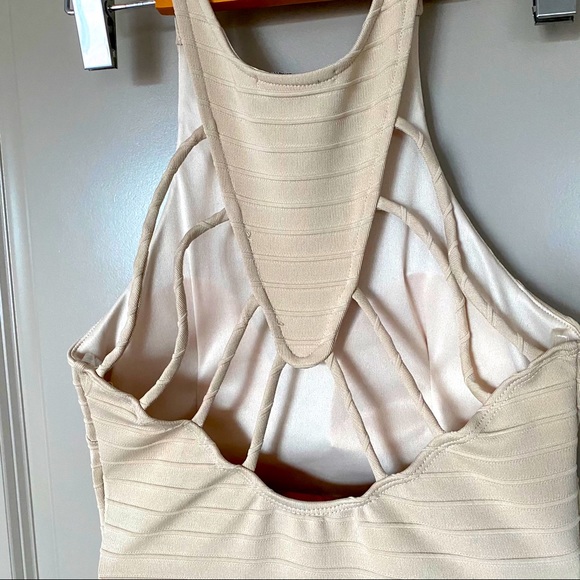 Nude dress - Picture 5 of 6